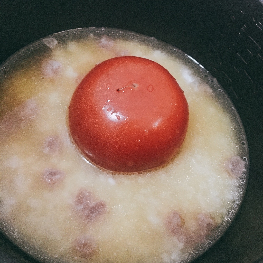 電飯鍋寶寶燜番茄飯的做法 步骤3