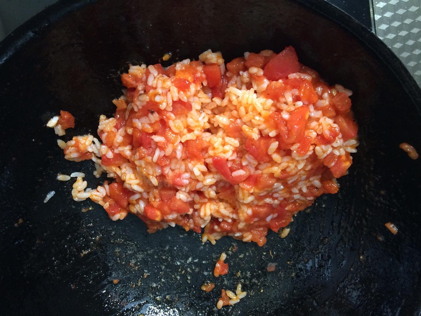 番茄辣腸燴飯的做法 步骤4