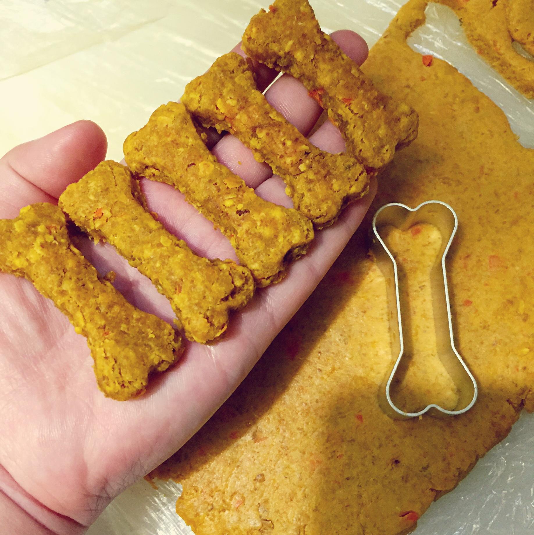 寵物餅乾—胡蘿蔔牛肉燕麥零食餅乾～的做法 步骤4