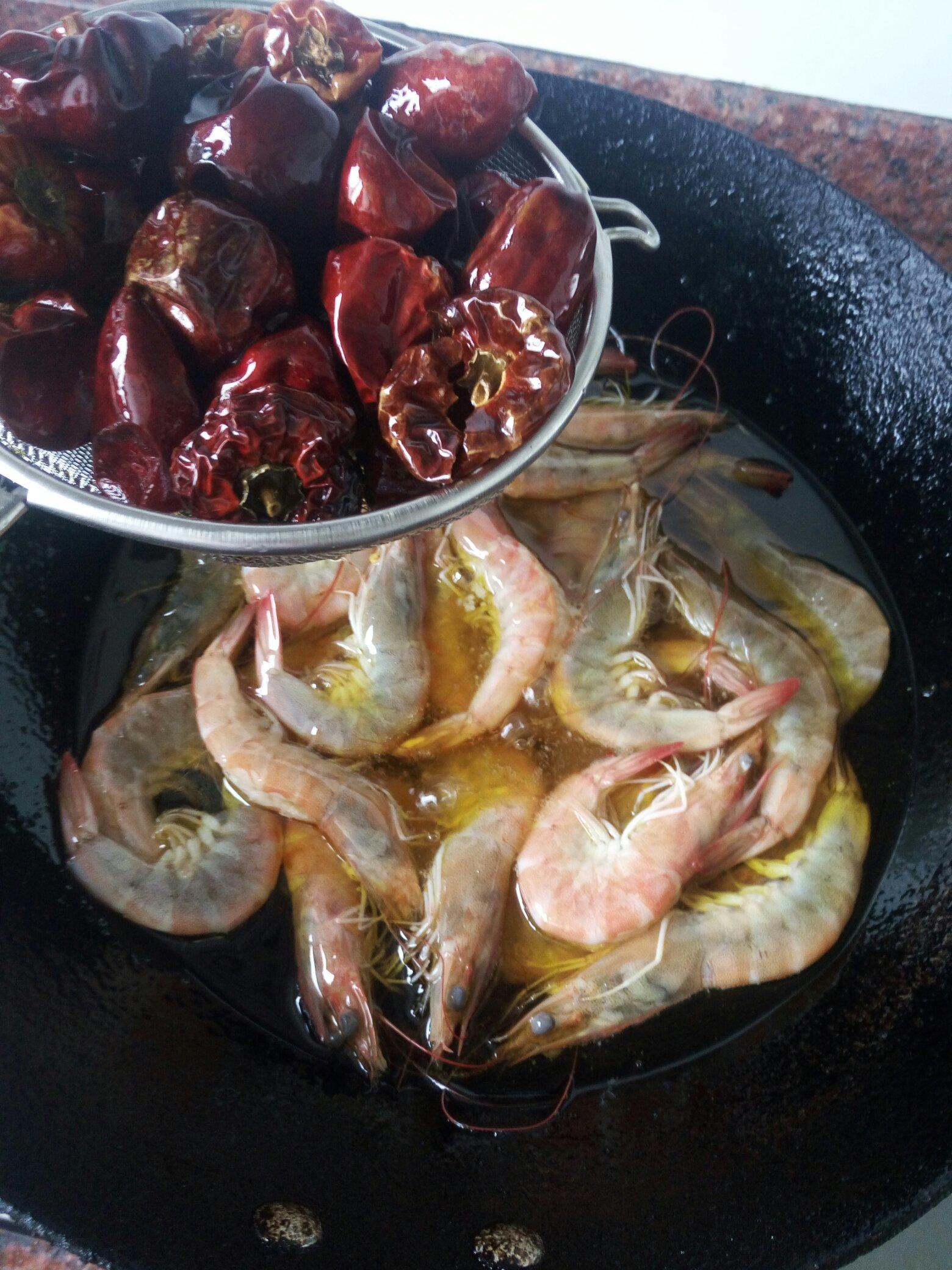 幹鍋魷魚蝦的做法 步骤7