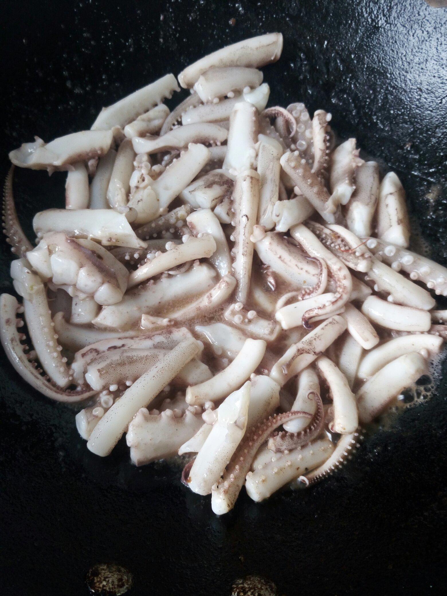 幹鍋魷魚蝦的做法 步骤9