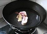 酸菜豬肉燉粉條的做法 步骤1