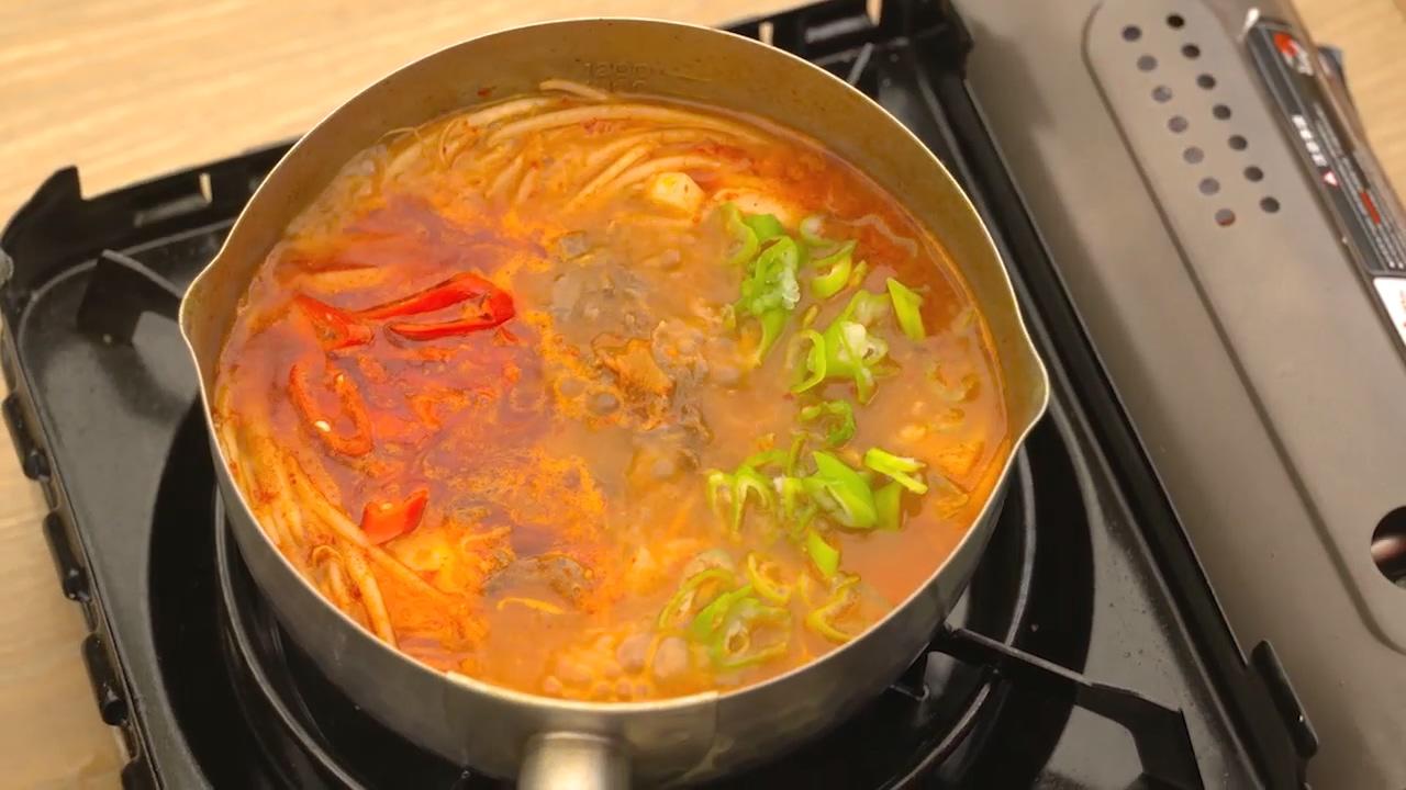 韓式辣牛肉湯【曼食慢語】的做法 步骤11
