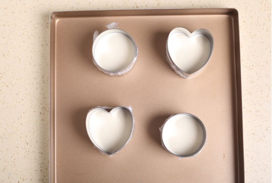 七夕情人節食譜——巧克力酸奶芝士凍糕的做法 步骤8
