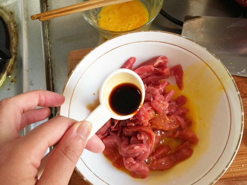 超級嫩的青椒牛肉絲的做法 步骤3