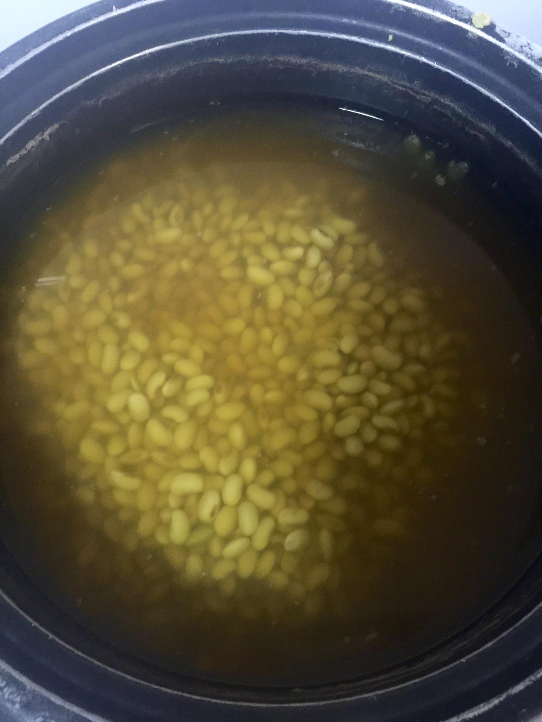 祕製黃豆醬的做法 步骤1
