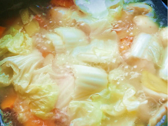秋老虎來啦，躲進大白菜~秋潤養生湯 • 圓滿素食的做法 步骤6