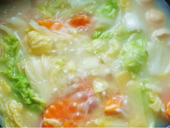 秋老虎來啦，躲進大白菜~秋潤養生湯 • 圓滿素食的做法 步骤9
