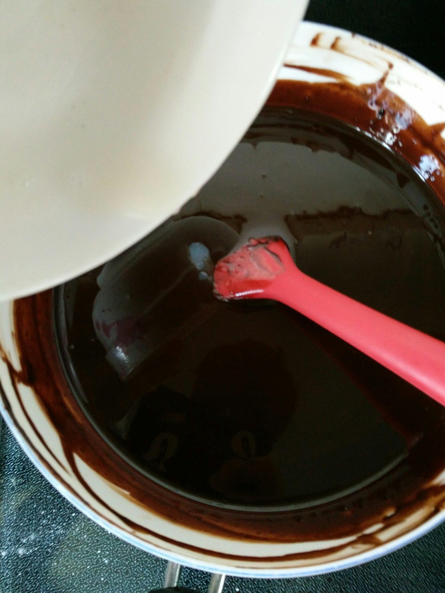 手工黑巧克力——可可液塊自制（70％左右）巧克力（可用做烘焙或直接當零食吃）的做法 步骤4