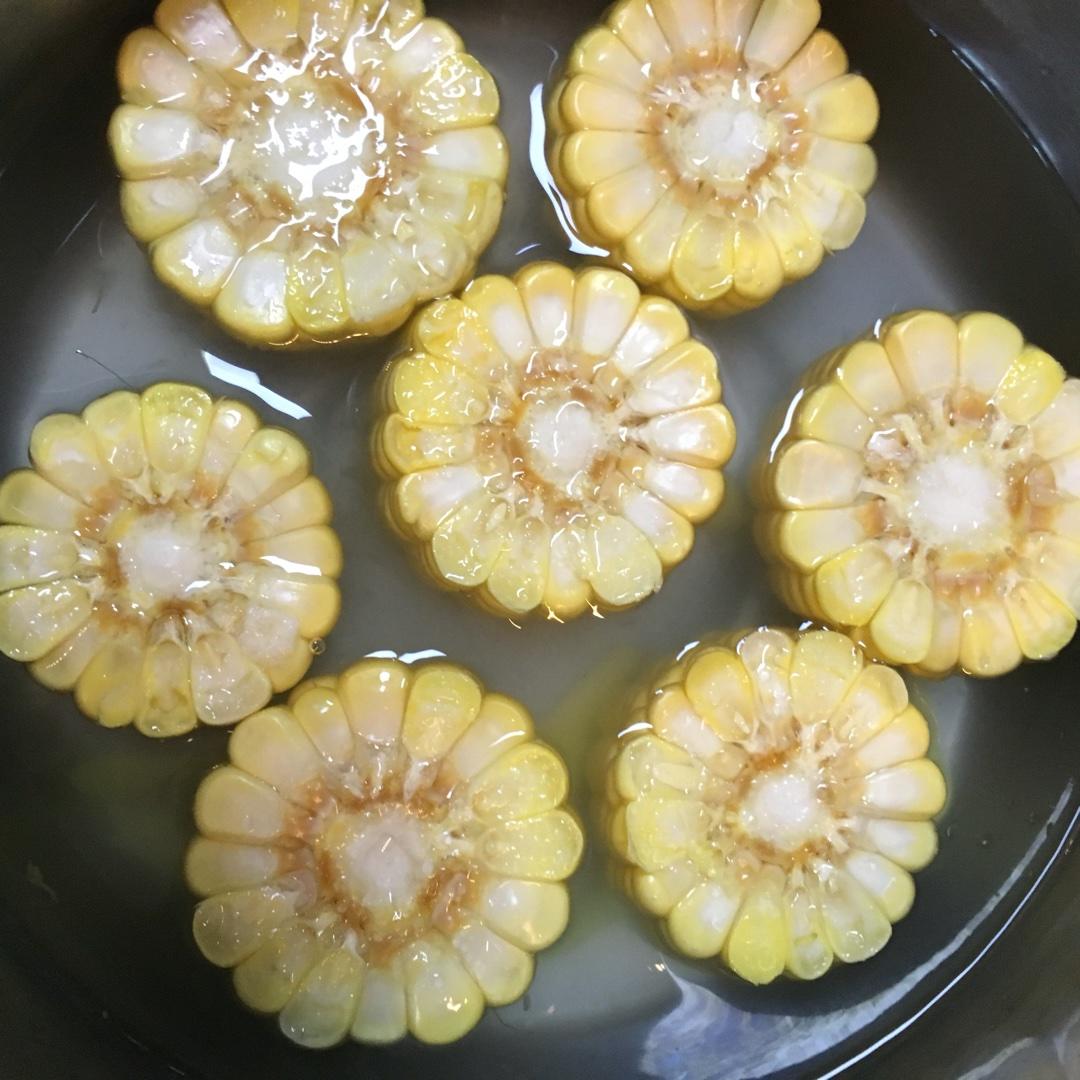 檸檬蒸玉米的做法 步骤3
