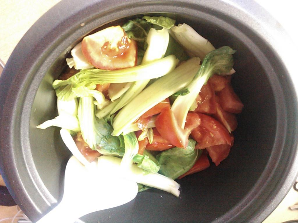 電飯煲30min-番茄時蔬雞胸肉的做法 步骤4