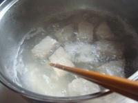 蓮藕百合煲瘦肉的做法 步骤3
