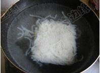 榨菜素肉絲米線的做法 步骤9