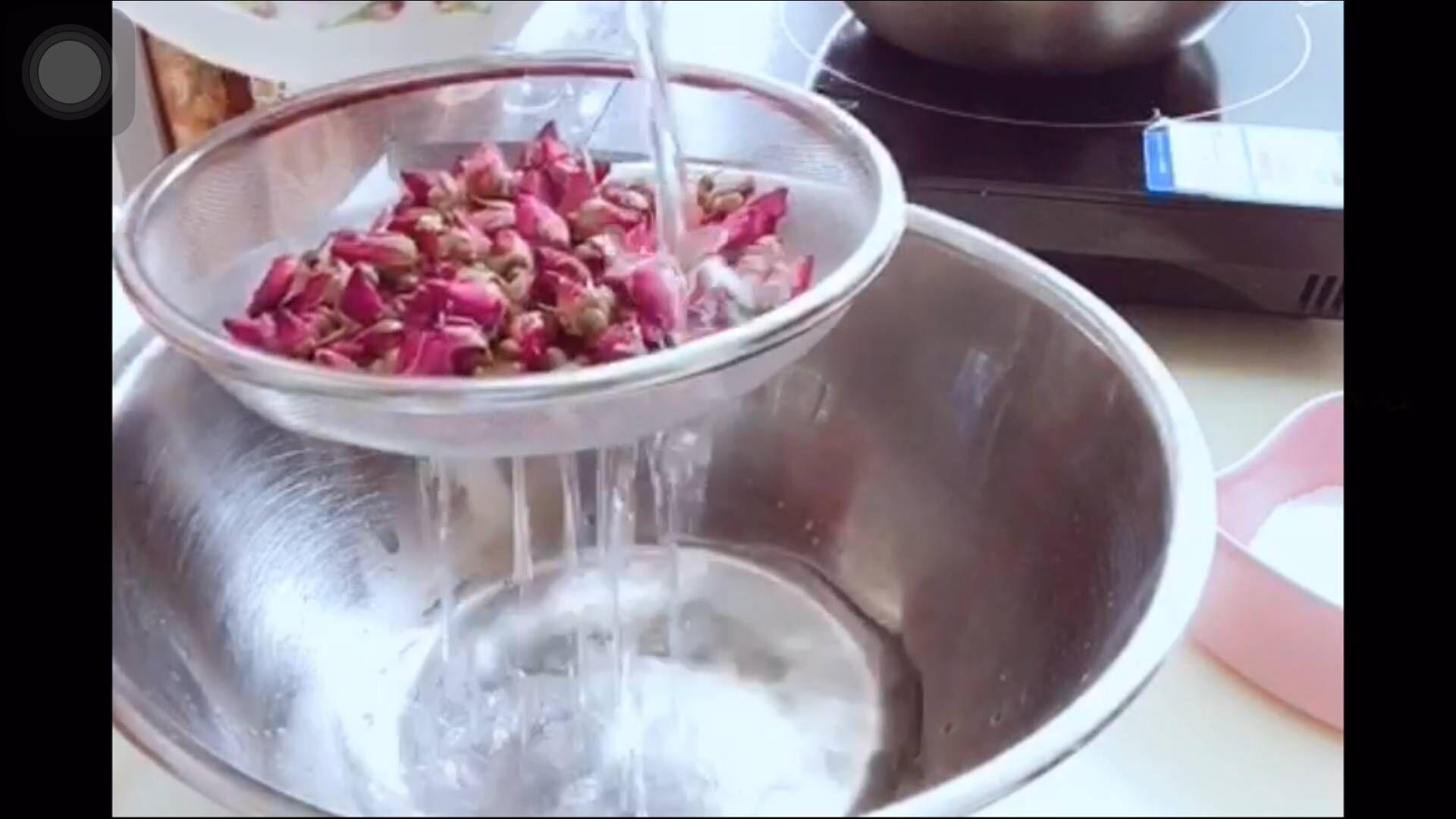 玫瑰果醬的做法 步骤2