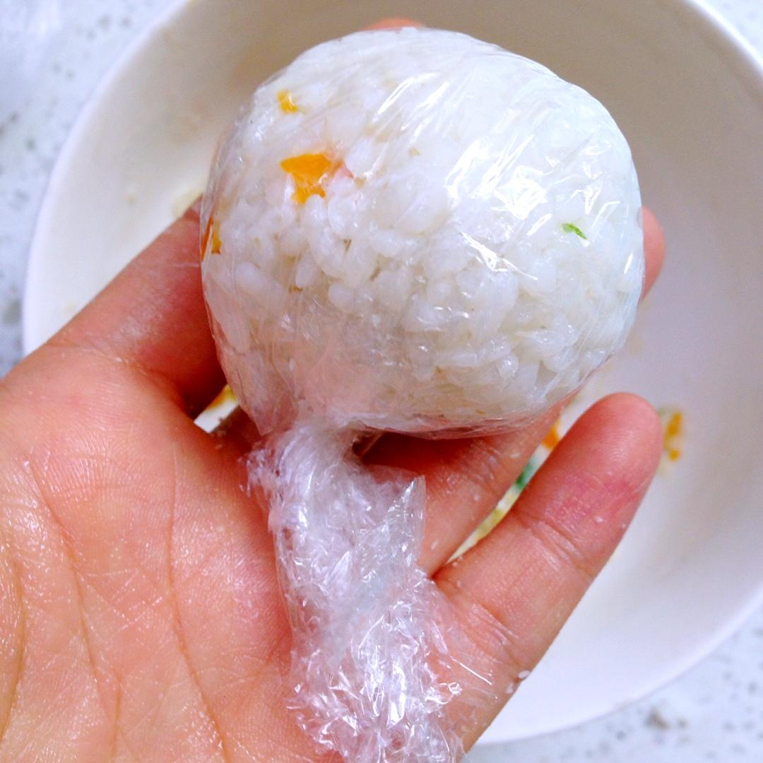鱈魚秋葵時蔬飯糰（小雪人兒童餐）的做法 步骤7