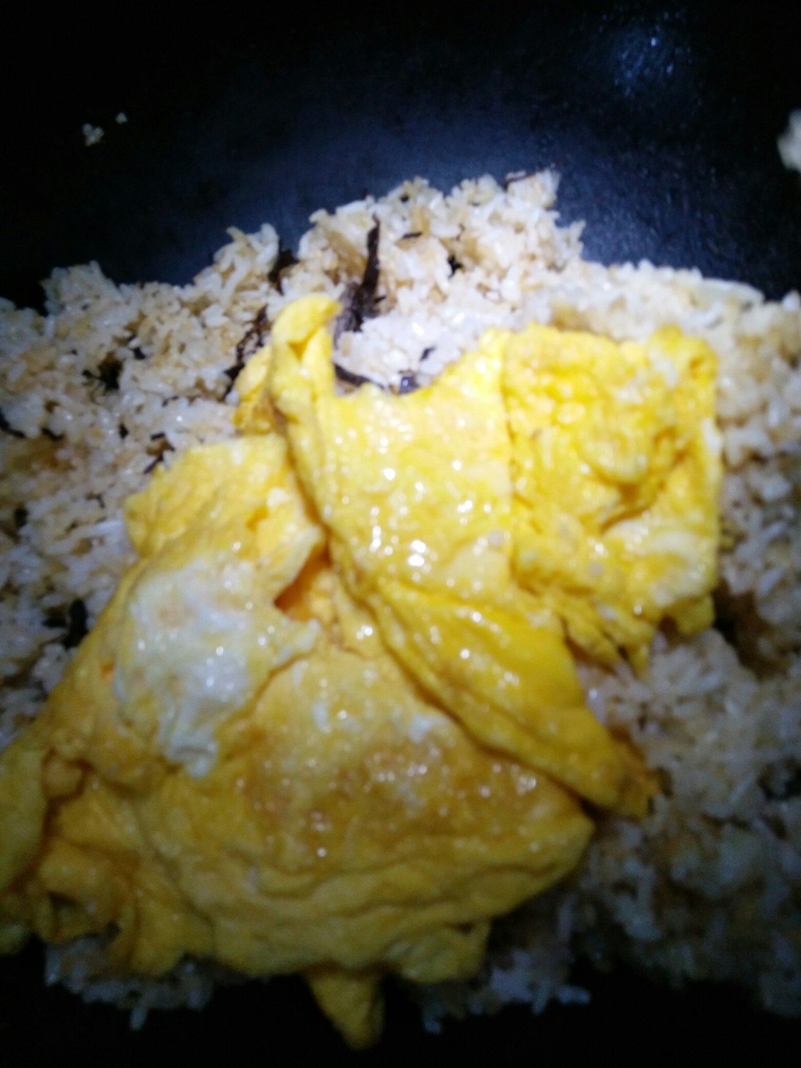 乾菜雞蛋炒飯的做法 步骤8