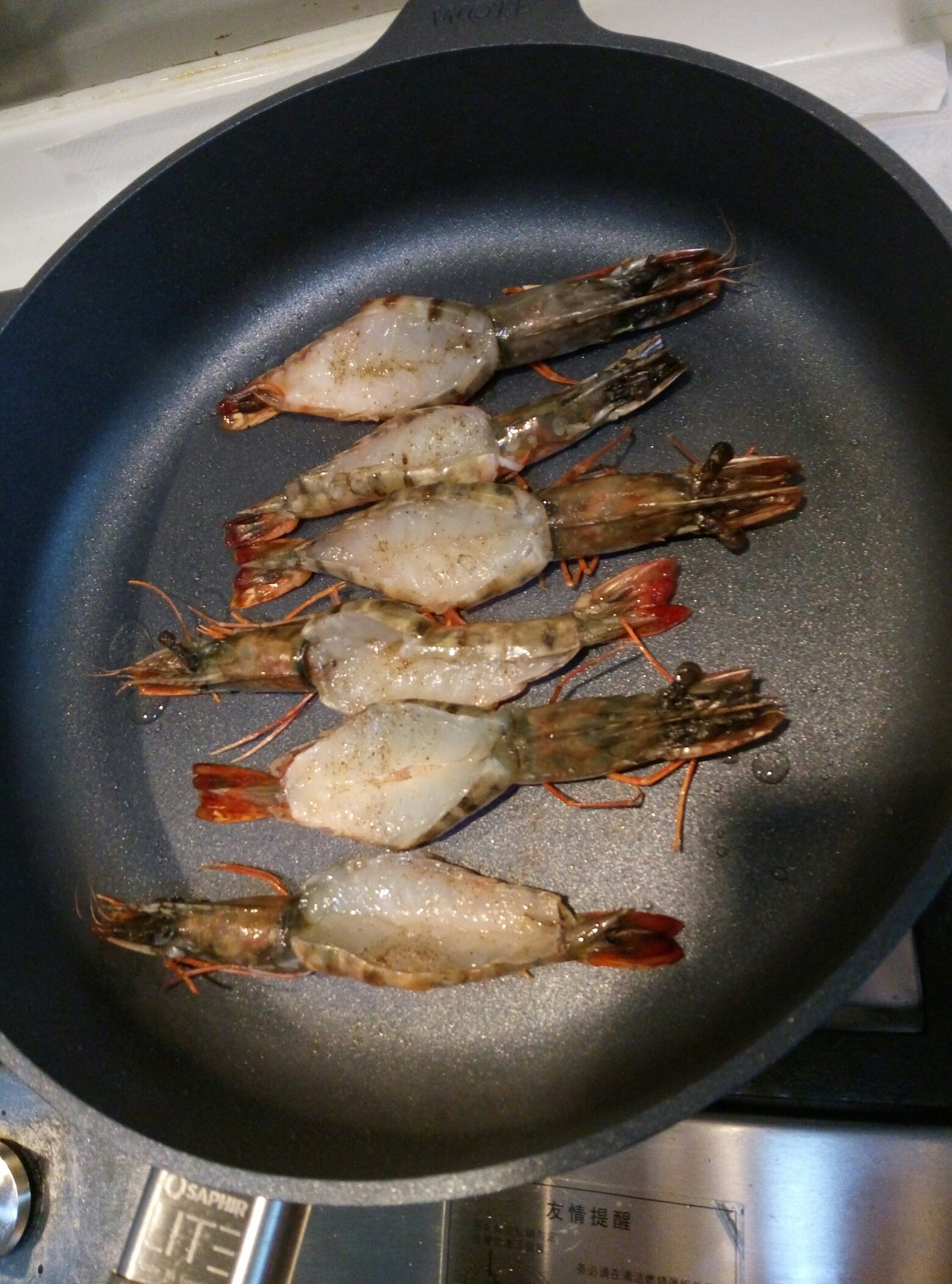 平底鍋煎大蝦，蒜蓉味的做法 步骤6
