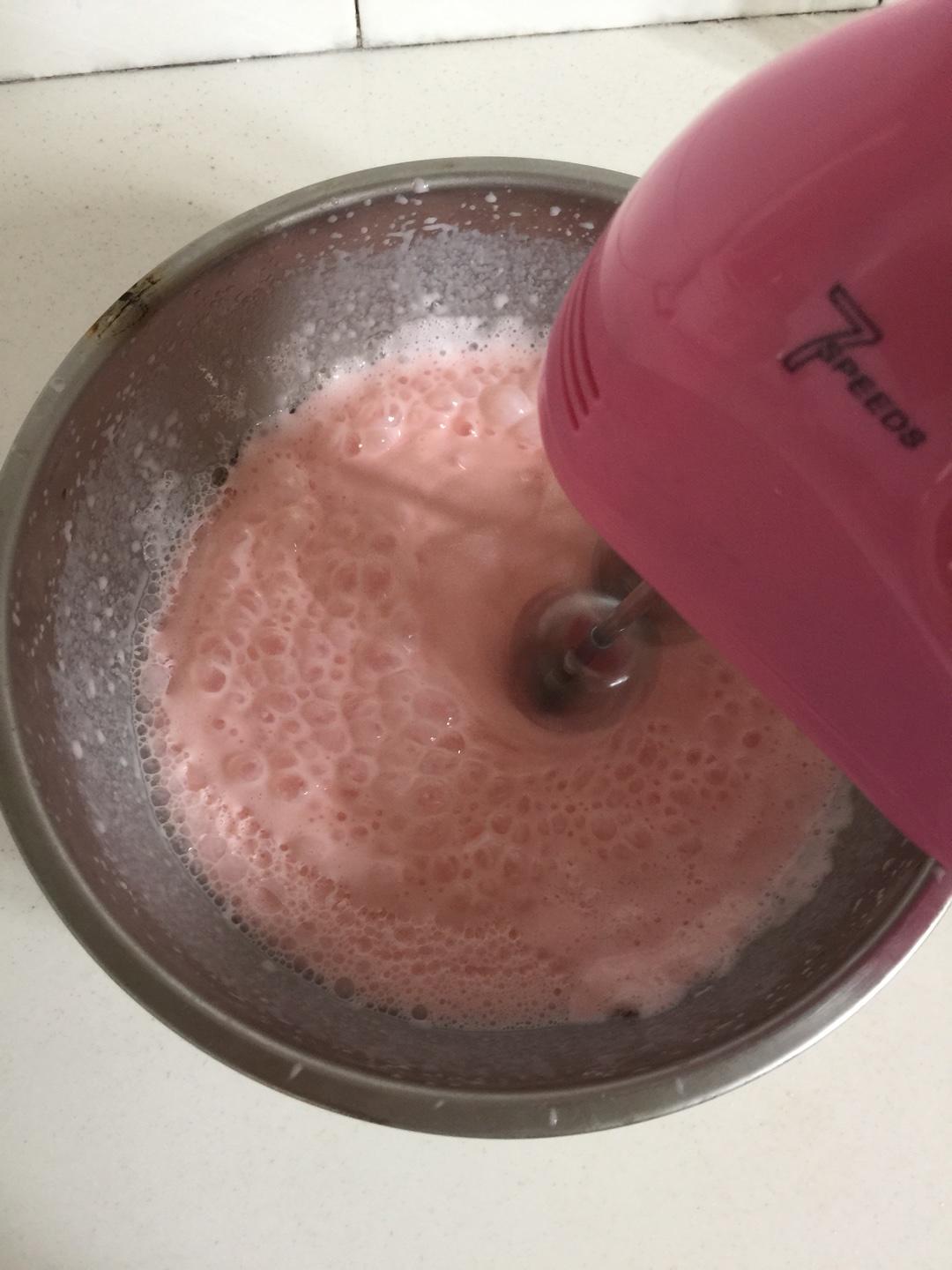 草莓味酸奶冰淇淋的做法 步骤8
