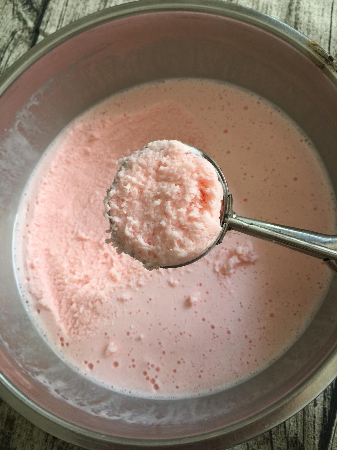 草莓味酸奶冰淇淋的做法 步骤14
