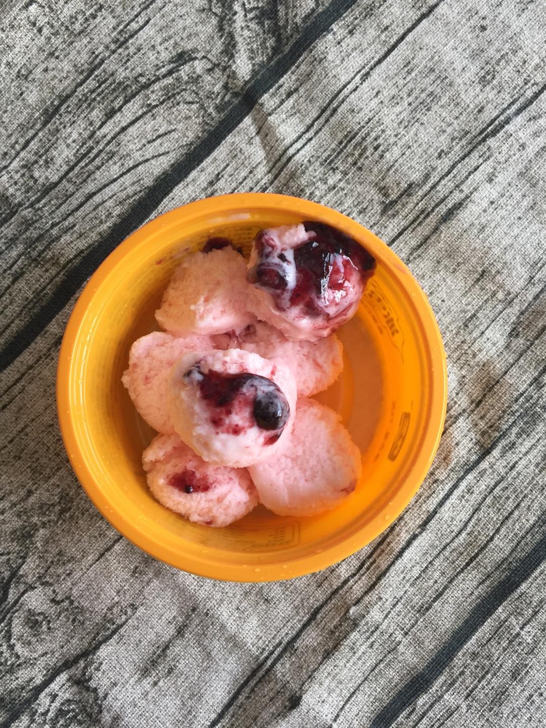 草莓味酸奶冰淇淋的做法 步骤19