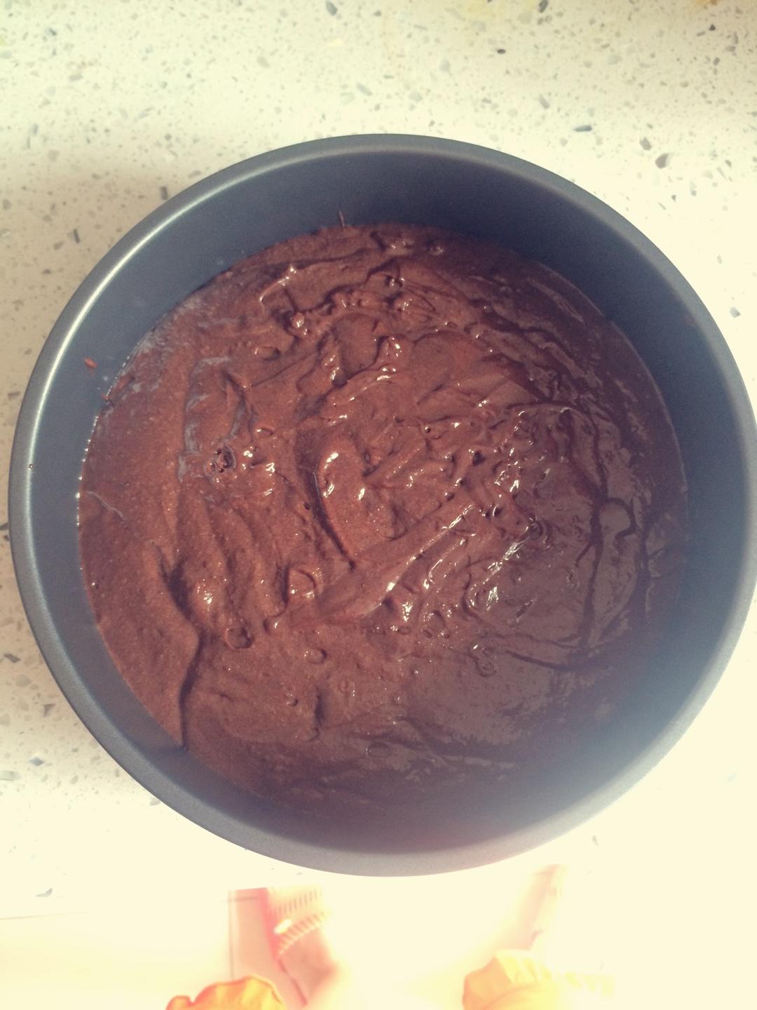 Alsa牌蛋糕粉製作簡便熔岩軟心巧克力蛋糕8人份的做法 步骤4