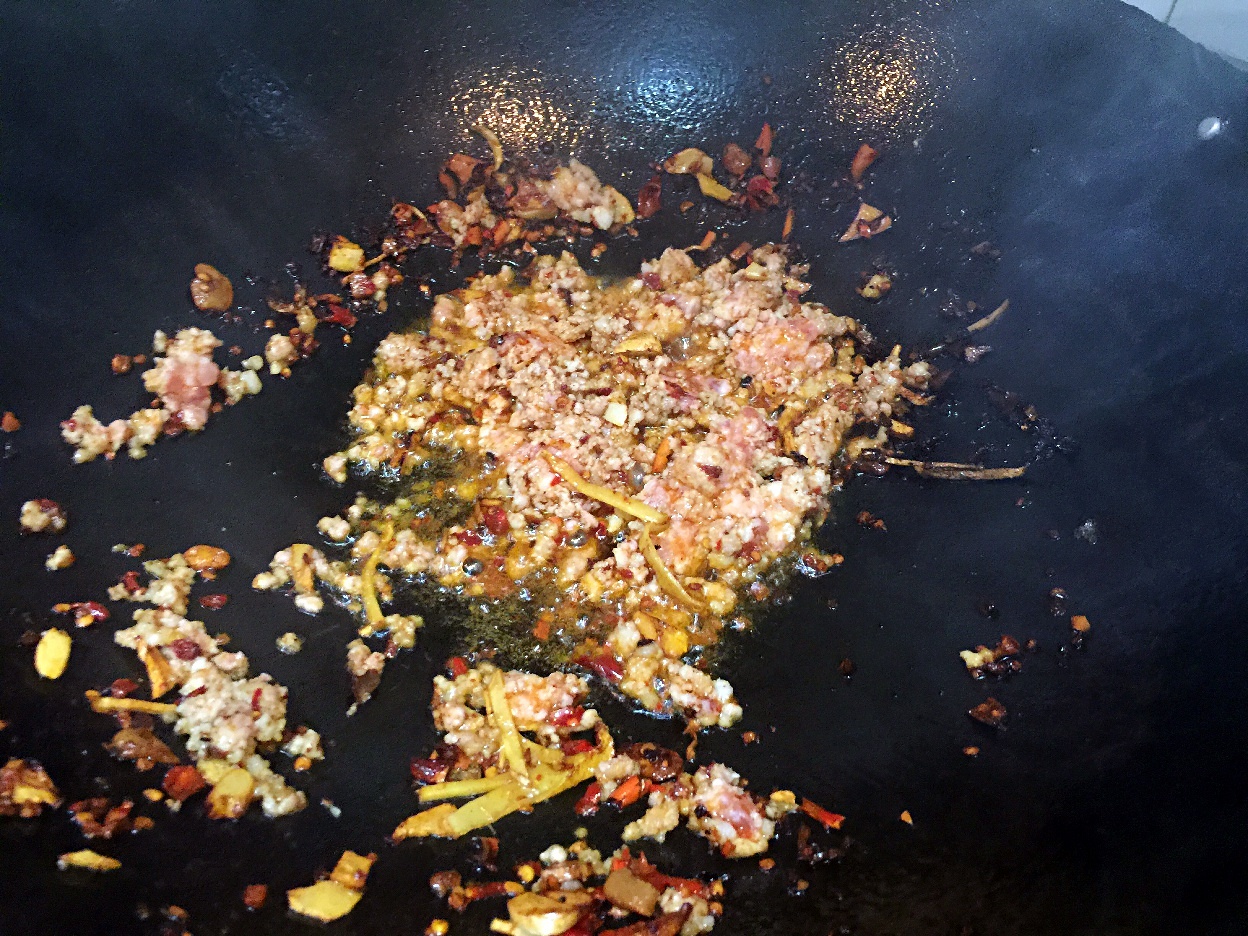 老丁的私房菜-超級下飯的肉沫茄子的做法 步骤5