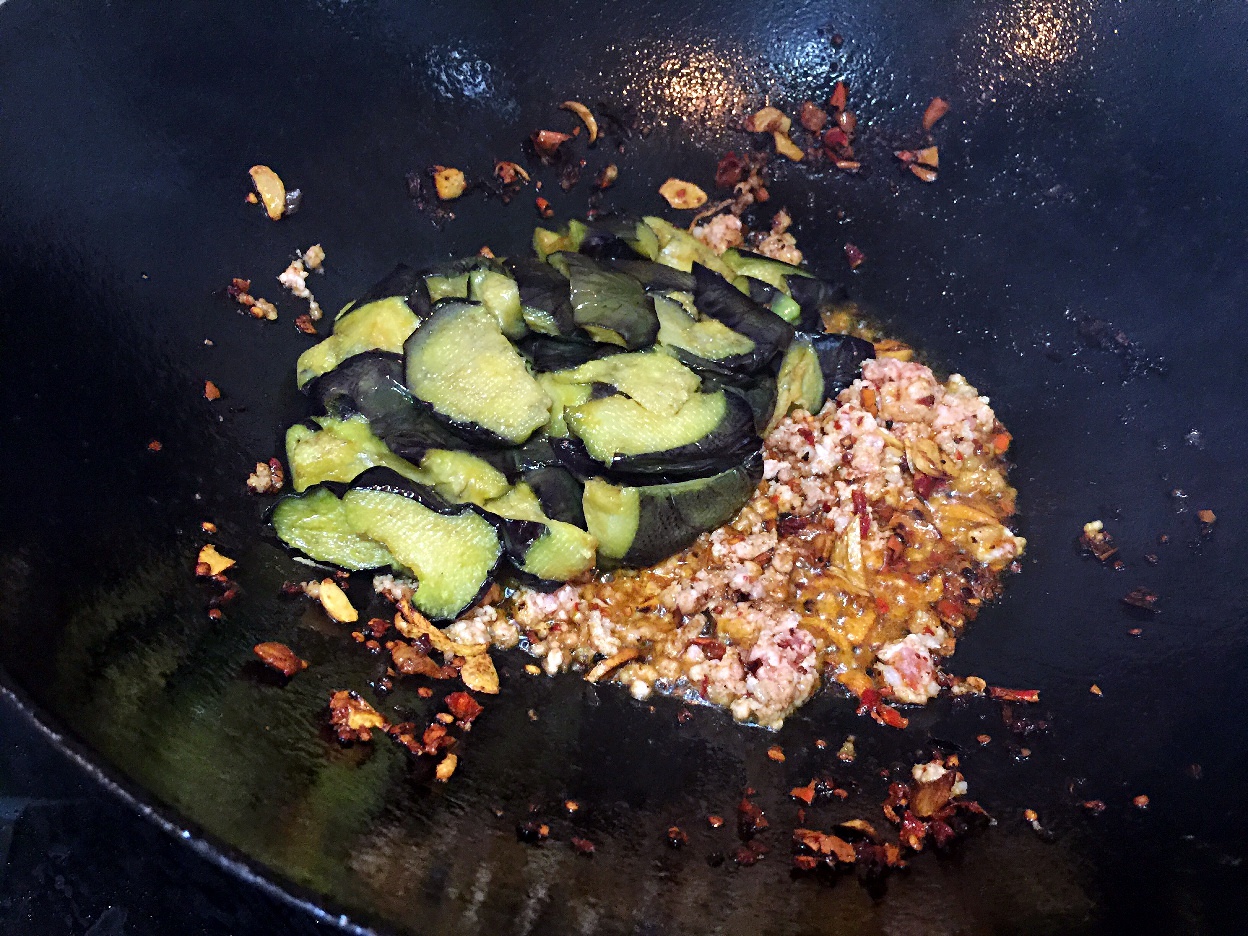 老丁的私房菜-超級下飯的肉沫茄子的做法 步骤6