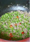 肉末豌豆的做法 步骤6