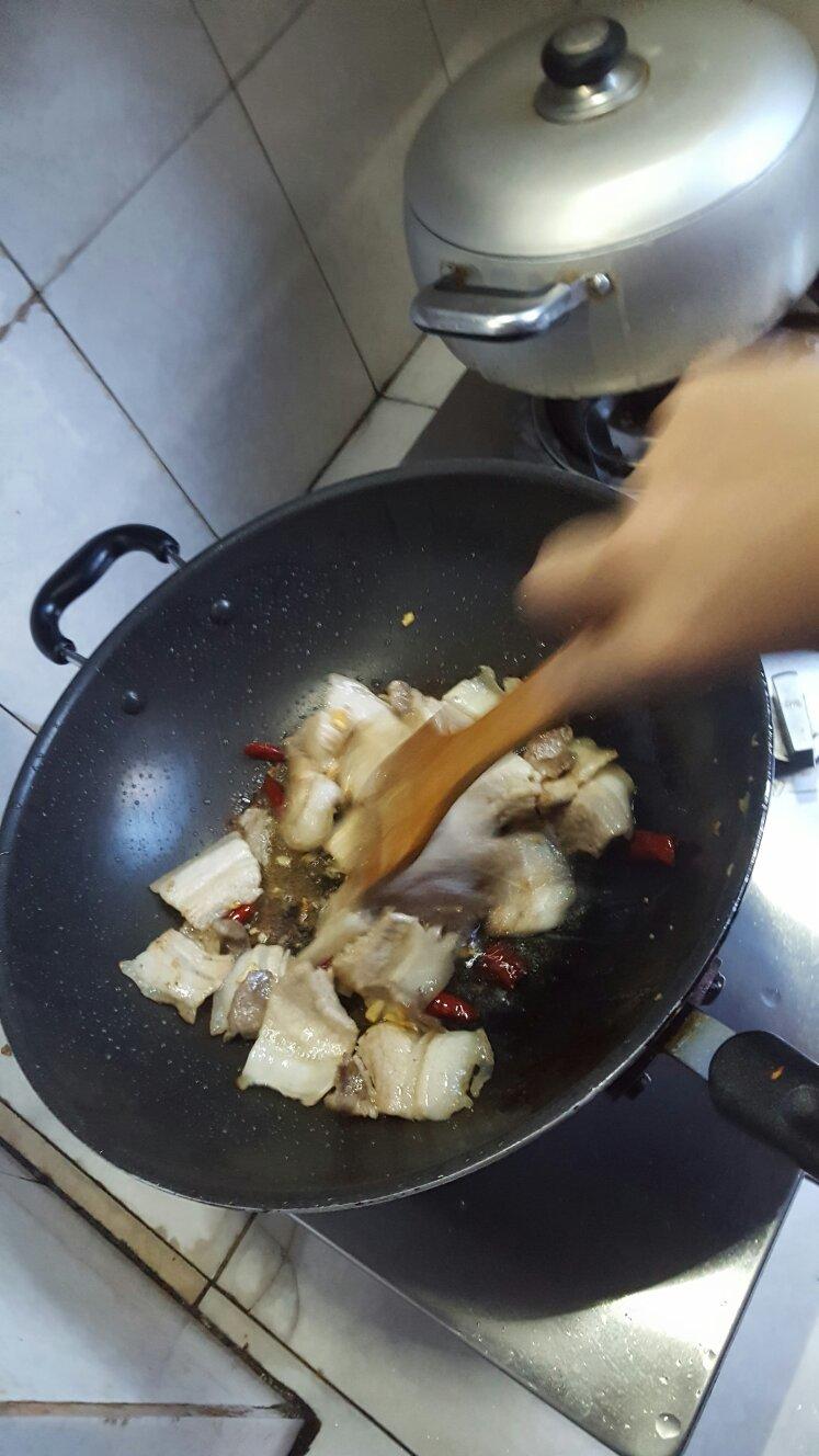 幹鍋包菜的做法 步骤3