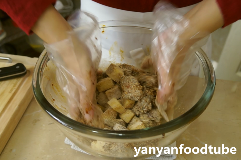 粉蒸排骨 Steamed Pork Ribs with Rice Flour的做法 步骤7