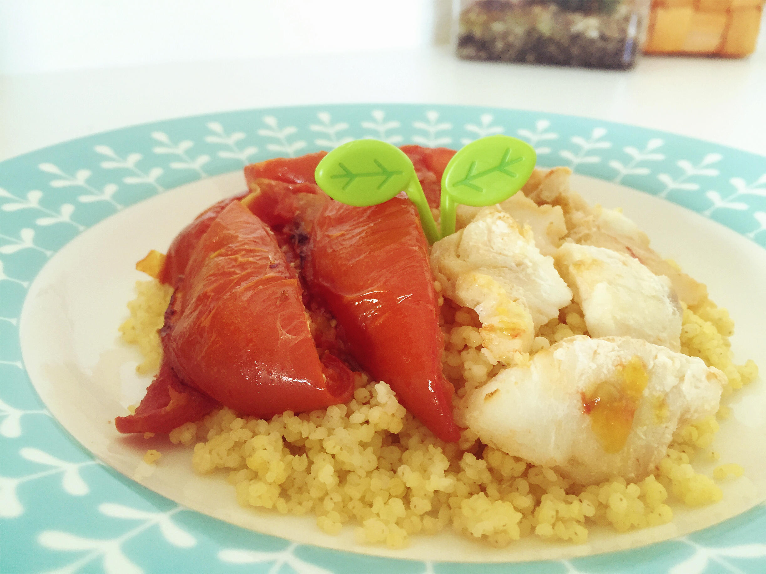 寶寶輔食：番茄鱈魚小米飯—番茄燉鱈魚，濃濃營養湯汁澆在米飯上，完美！的做法 步骤7