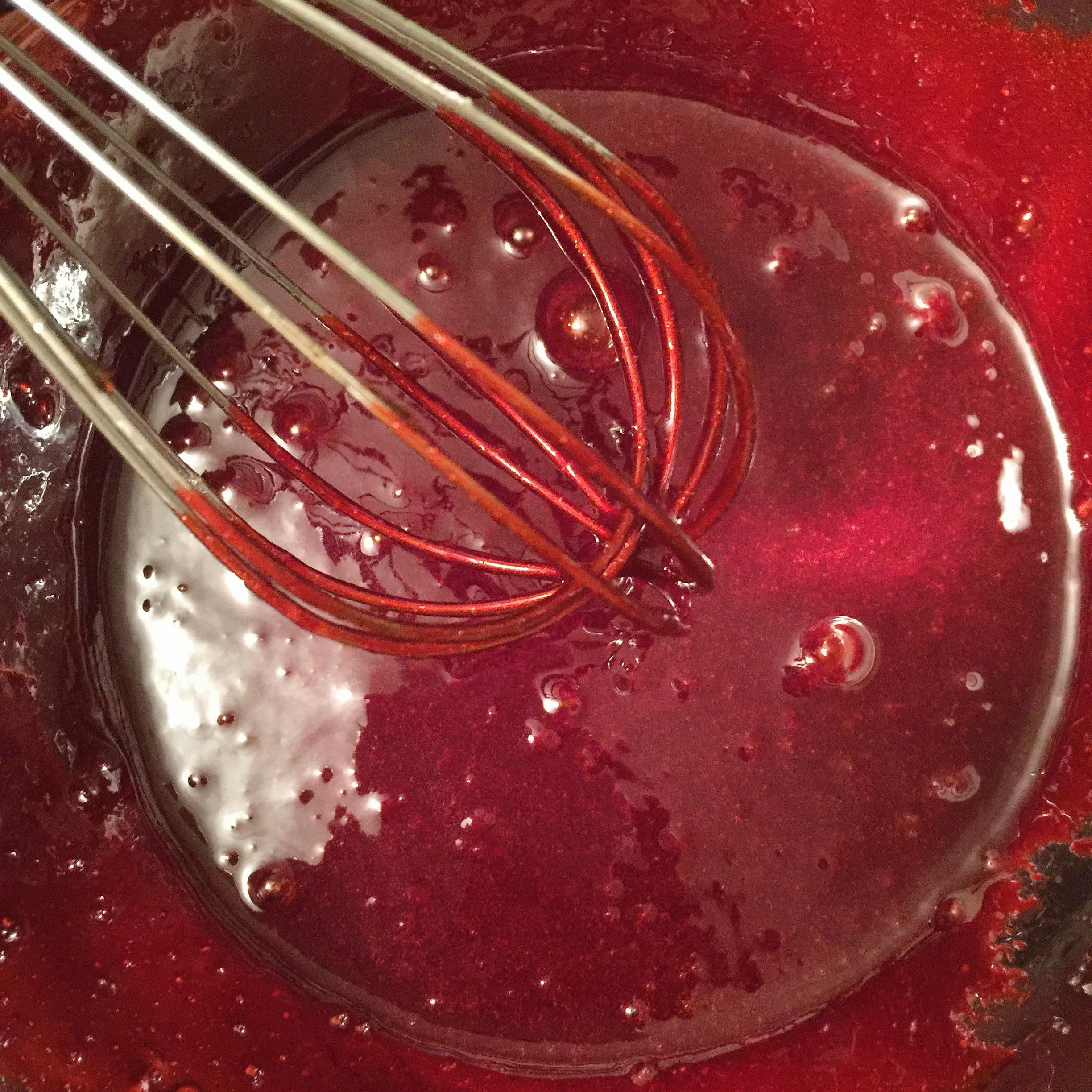正宗紅絲絨cupcake—馬斯卡彭奶油霜的做法 步骤4
