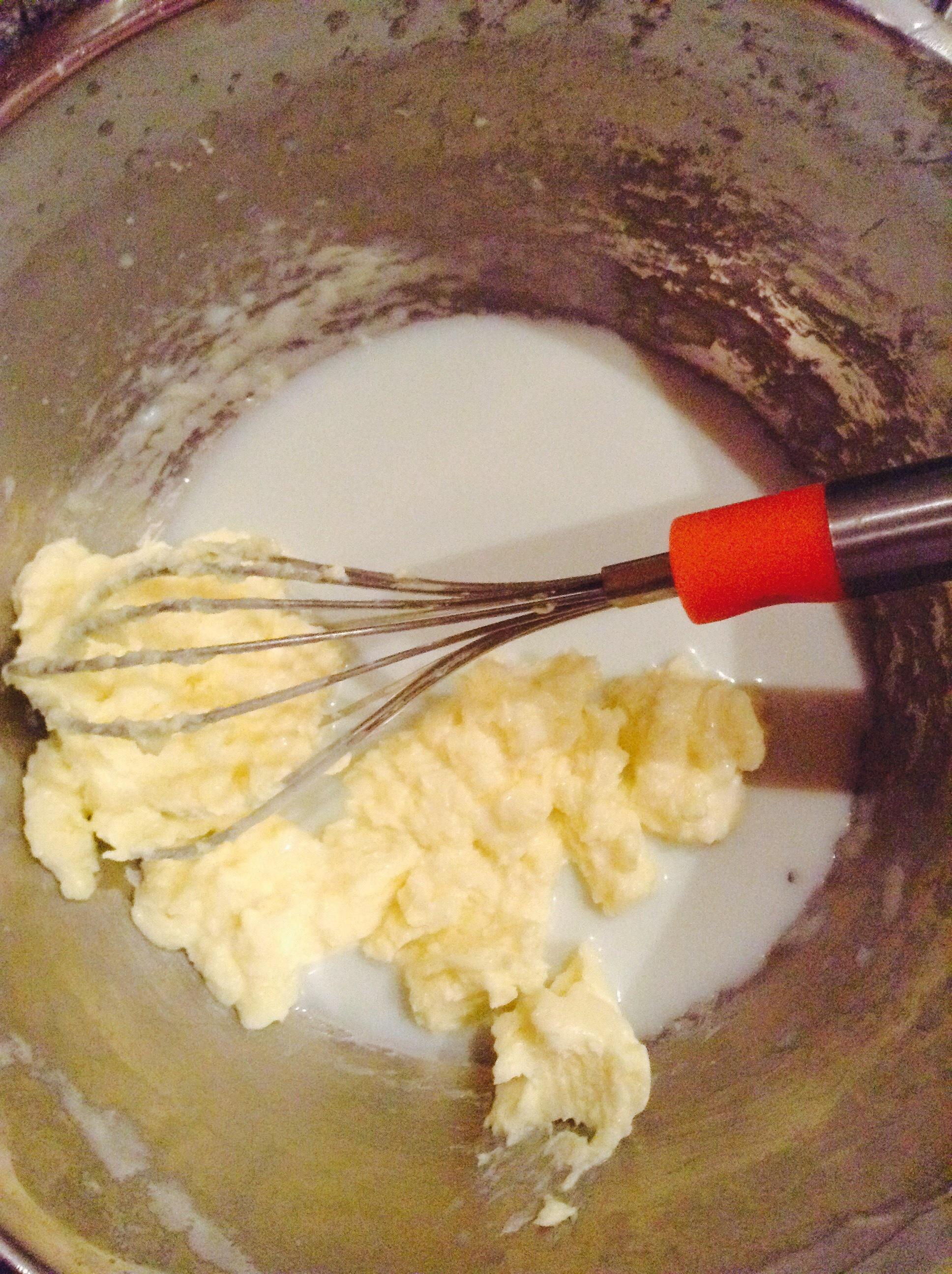 清新版奶油霜❤️的做法 步骤2