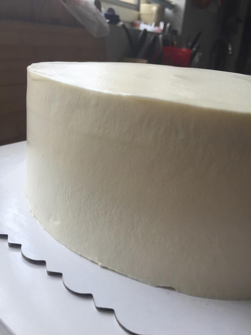 奶油霜裱花蛋糕的做法 步骤2