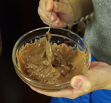 巧克力糖霜 Chocolate Frosting的做法 步骤3