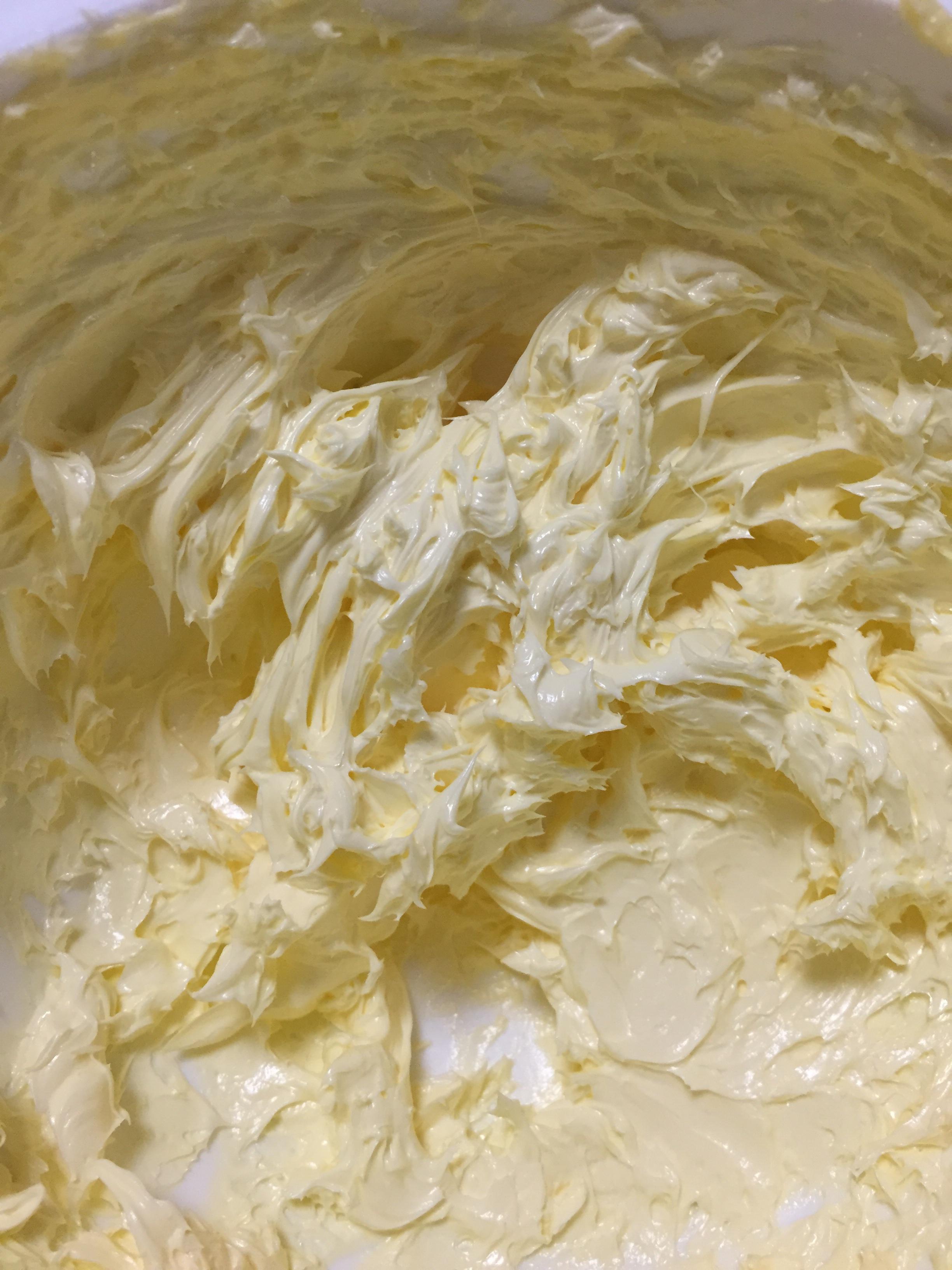 酸奶乳酪霜-韓式裱花奶油霜的做法 步骤1