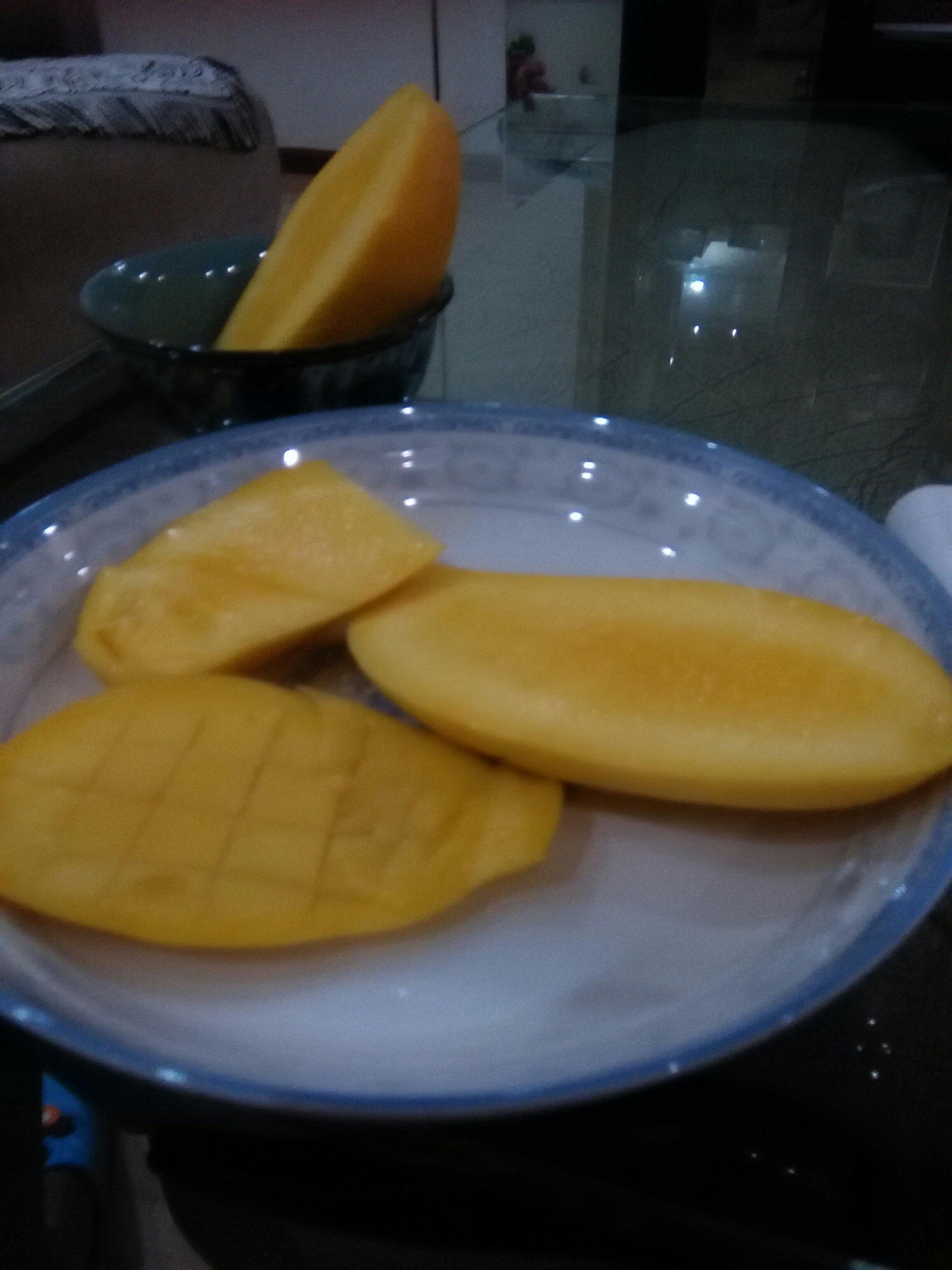 超簡單芒果醬的做法 步骤1
