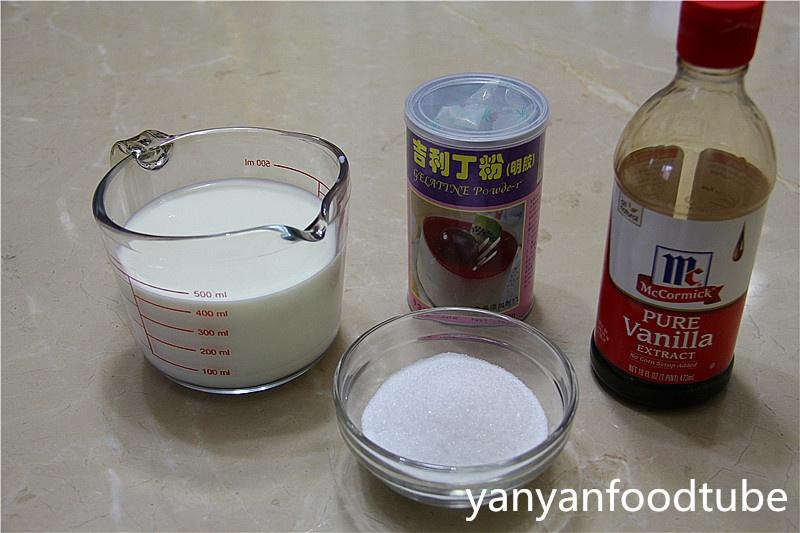 香草牛奶凍 Milk Jelly的做法 步骤1