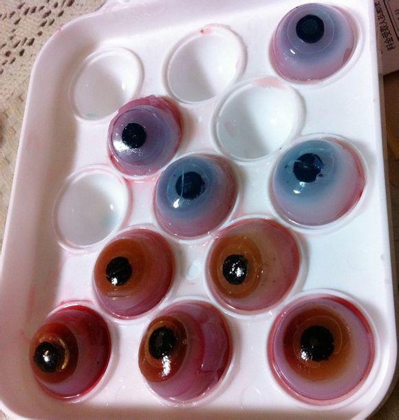 DIY眼球果凍的做法 步骤16