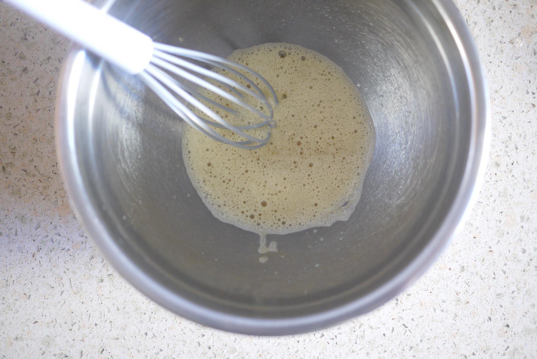 乳香可麗餅佐吮指果醬酸奶油的做法 步骤3