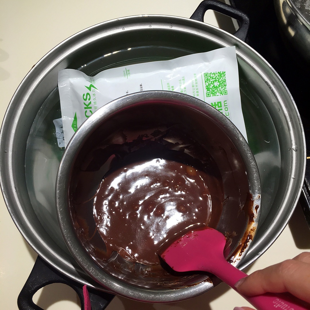 巧克力熔岩蛋糕的做法 步骤2