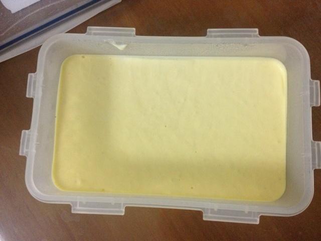 適合小朋友的冰淇淋（介意生雞蛋的進）消耗淡奶油的好辦法的做法 步骤5