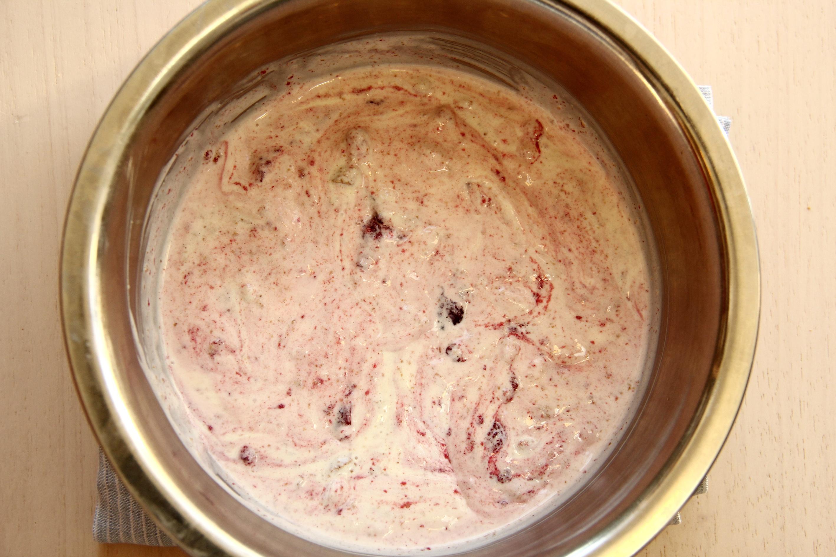 kiri奶油芝士食譜-櫻桃乳酪蛋糕冰淇淋的做法 步骤7