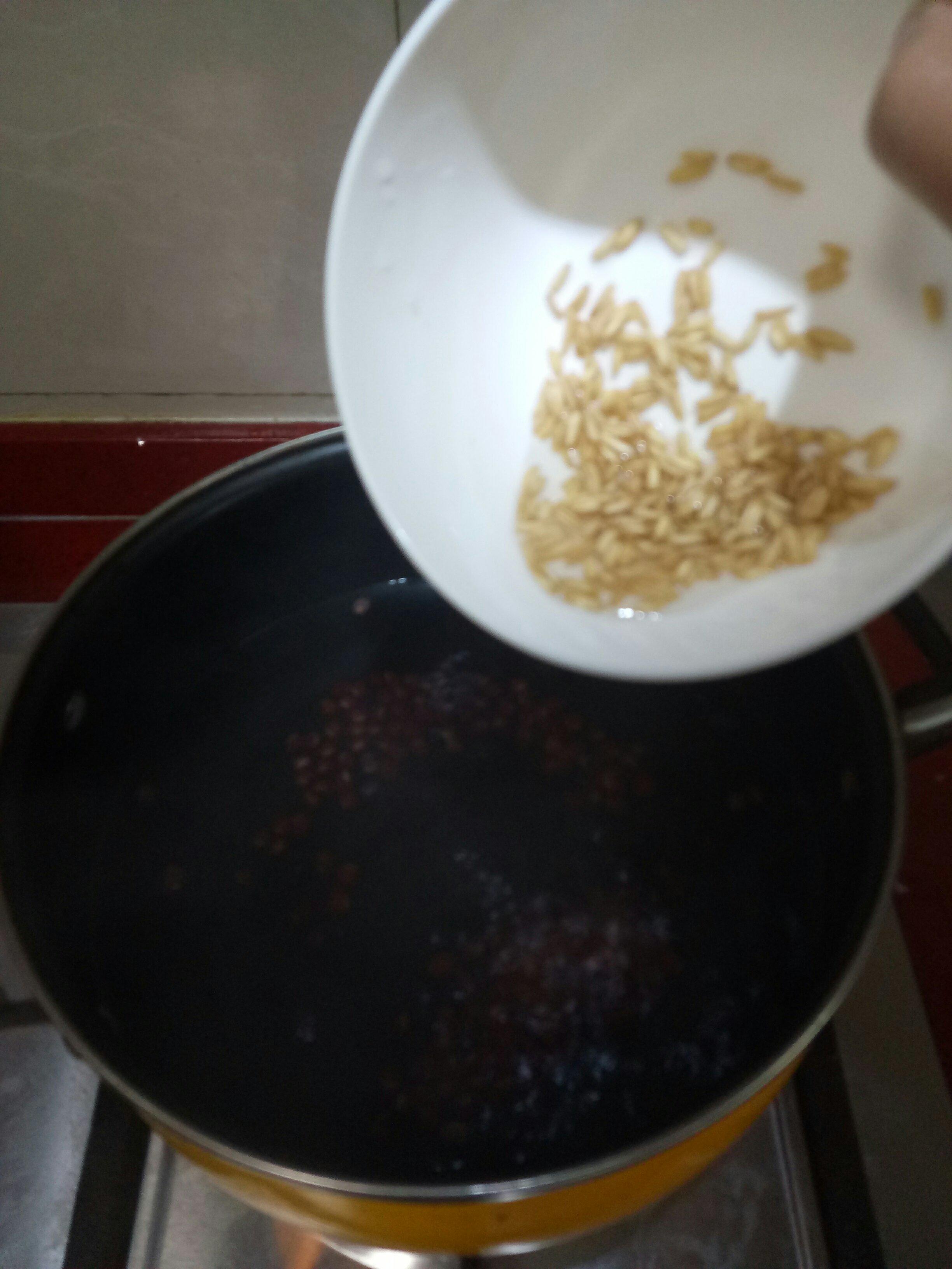小米紅豆麥子粥的做法 步骤3