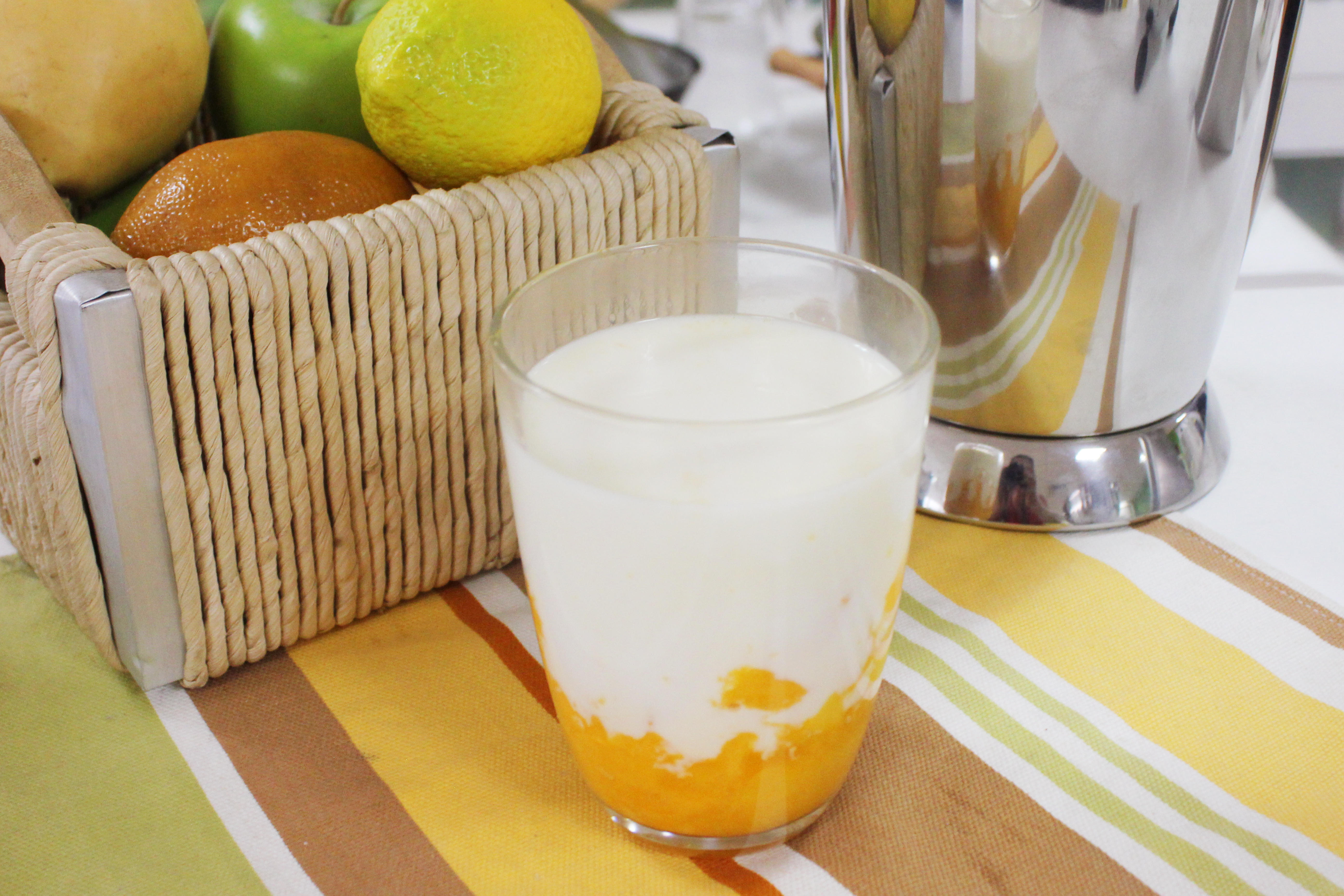 夏日甜品 絲滑濃香--芒果牛奶的做法 步骤4