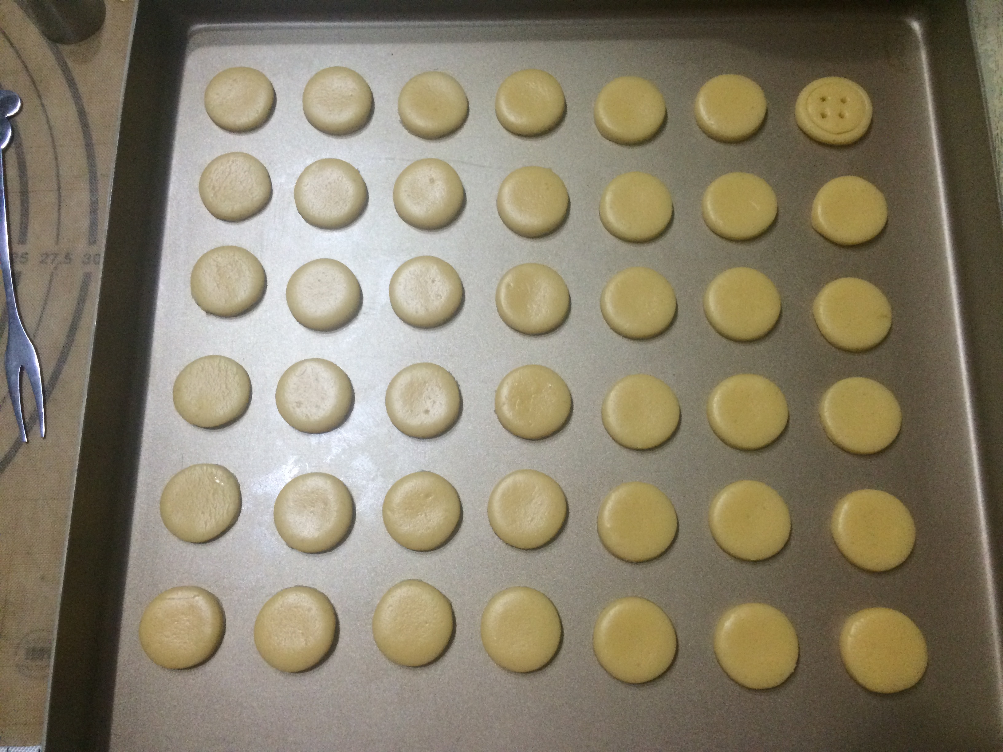 蛋黃鈕釦小餅乾的做法 步骤6