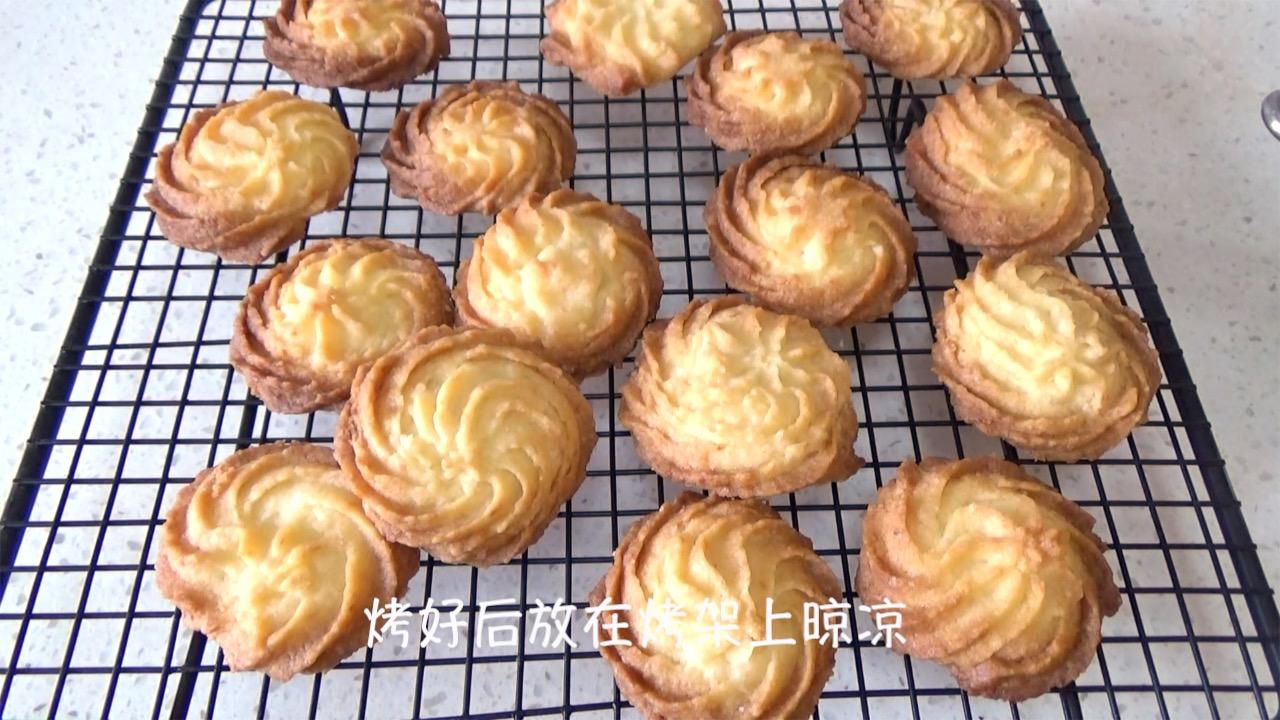 超級酥～椰蓉曲奇餅乾（視訊菜譜）的做法 步骤9