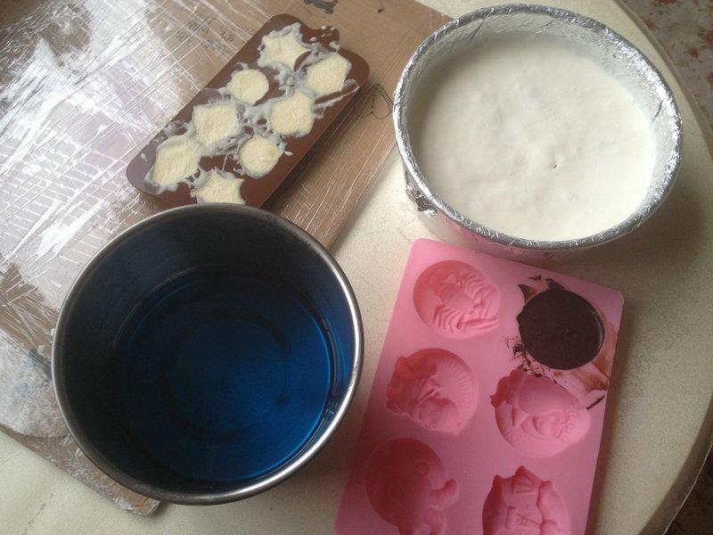 藍色の海洋酸奶慕斯蛋糕的做法 步骤22