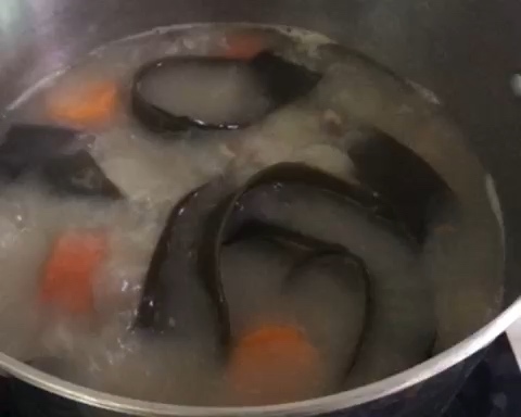 廣東靚湯--海帶眉豆豬骨湯（清熱祛溼）的做法 步骤8