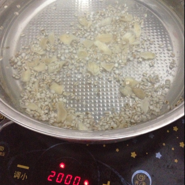 全身美白祛溼清熱薏米水的做法 步骤2